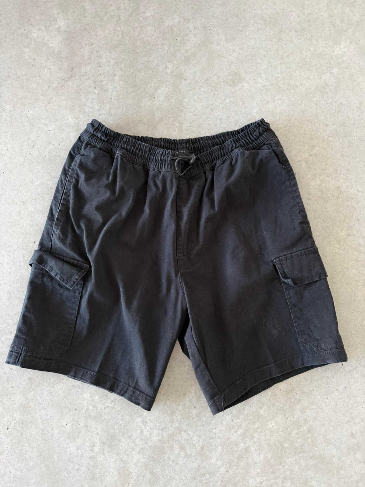 Zwarte korte short Asos maat small, Enlèvement ou Envoi, Comme neuf, Taille 46 (S) ou plus petite, Noir
