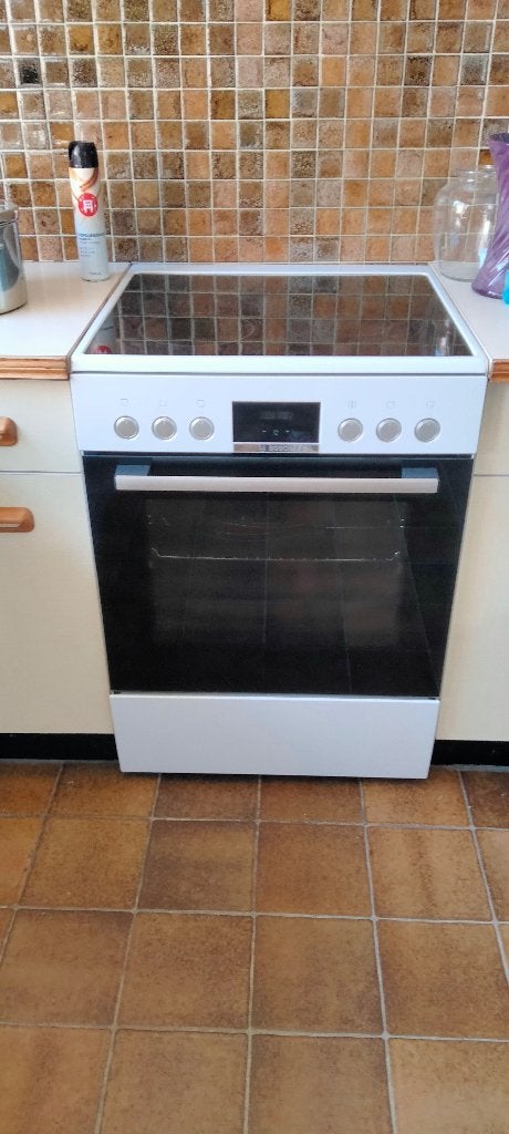 Nieuw elektrisch fornuis, Electroménager, Cuisinières, Neuf, Classe énergétique A ou plus économe, 85 à 90 cm, 4 zones de cuisson