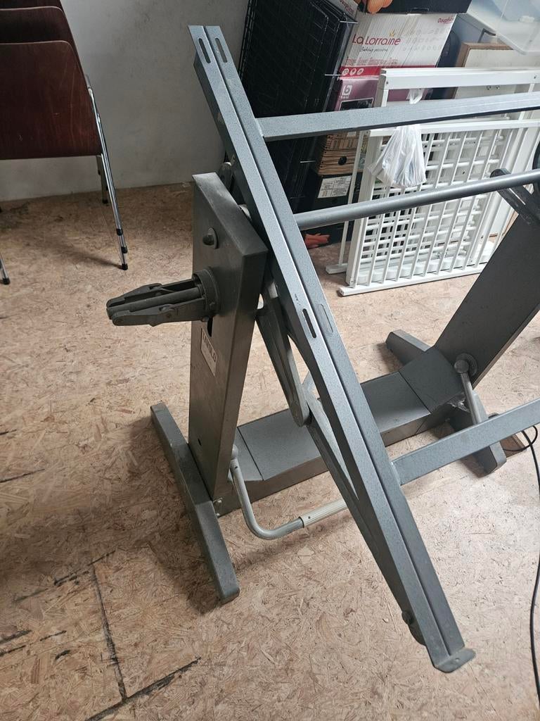 Grote vintage tekentafel, Enlèvement