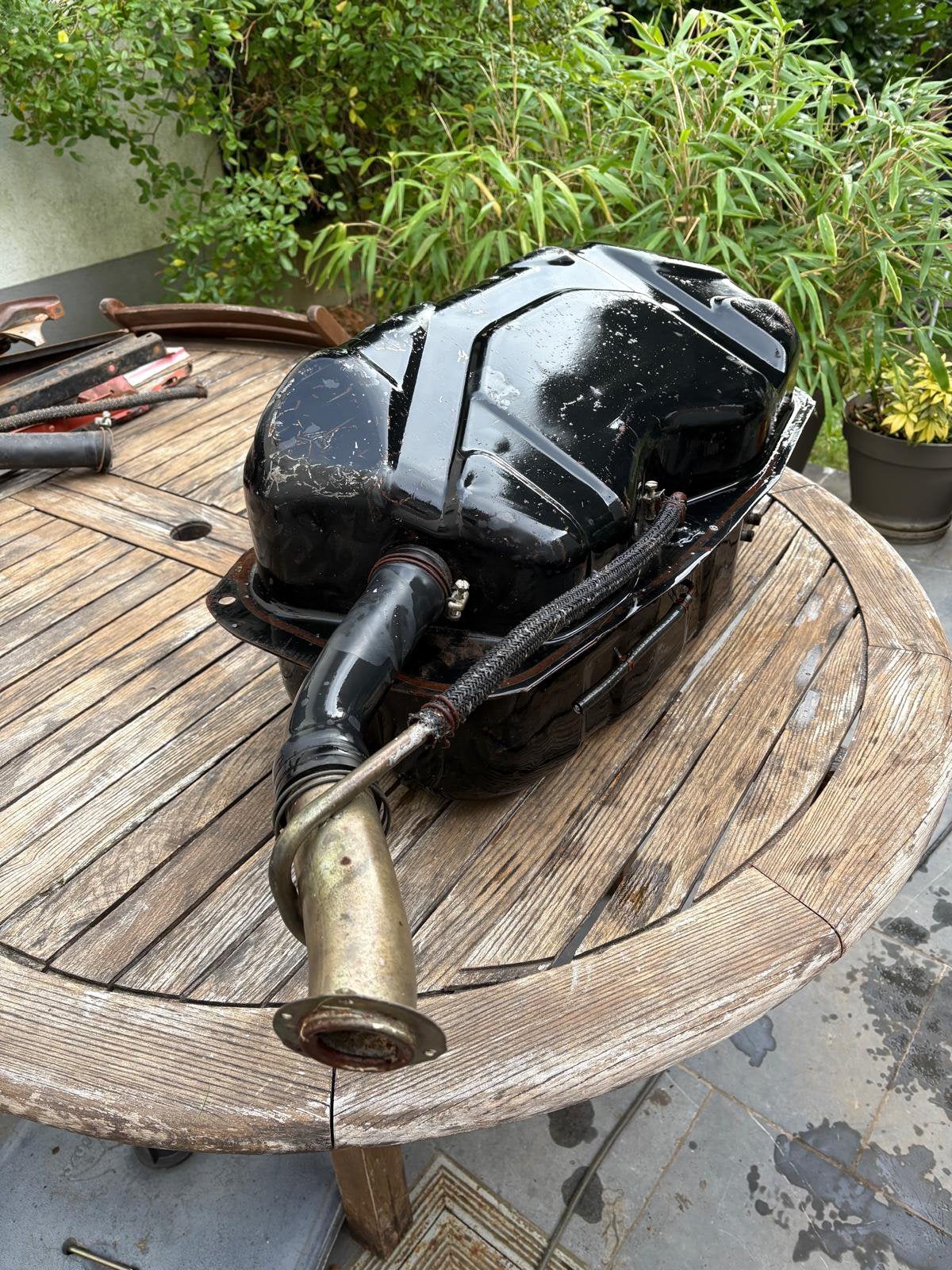 Reservoir d’une toyota celica TA22 ou TA23, Enlèvement, Utilisé