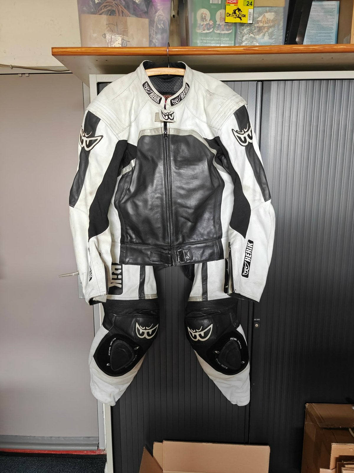 Ensemble moto, Enlèvement, Seconde main, Pantalon | cuir