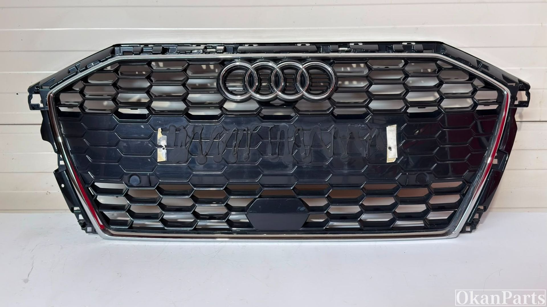 Calandre Audi A3 8Y 8Y0853651A, AUDI AG, Auto-Union-Strasse 1
85045  Ingolstadt, DE, Audi, Utilisé