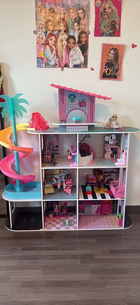 Lol huis + accessoires + poppen, Ophalen, Zo goed als nieuw