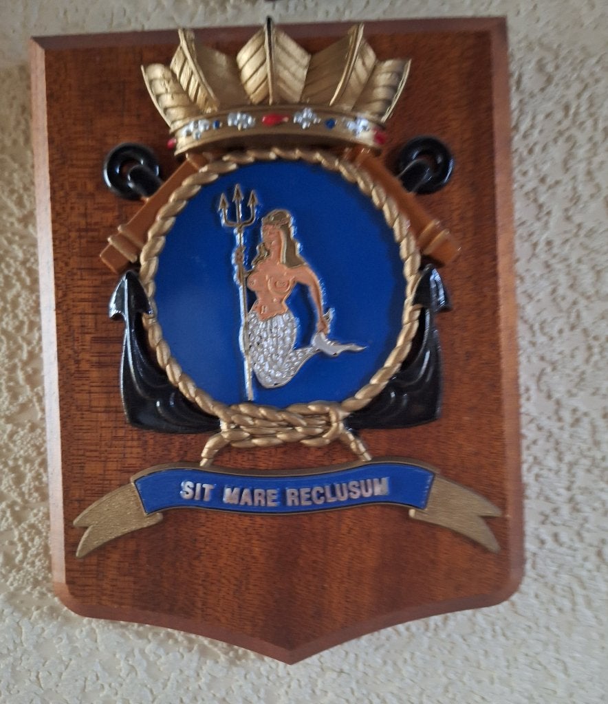 Laat de zee open zijn embleem schild, Ophalen, Zo goed als nieuw, Kaart, Foto of Prent