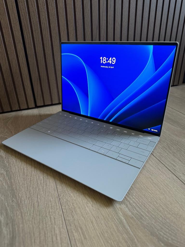Dell XPS 9350 QWERTY (9 maanden oud, in garantie), Computers en Software, Ophalen of Verzenden, Zo goed als nieuw, Qwerty, SSD