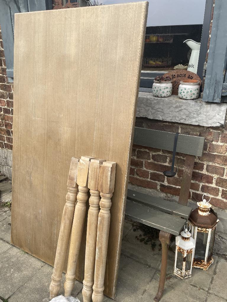 mooie lichte houten tafel en 4 stoelen met rieten zitting, Huis en Inrichting, Tafels | Eettafels, Eikenhout, Ophalen