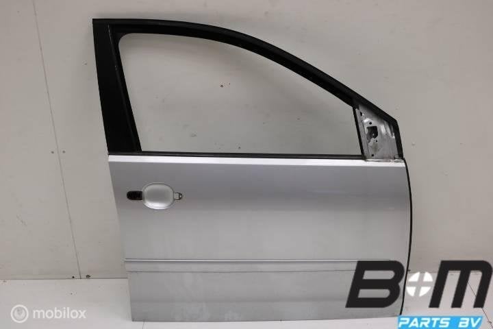 Portier RV (bijrijderskant) VW Polo 9N LA7W 6Q4831056K, Utilisé
