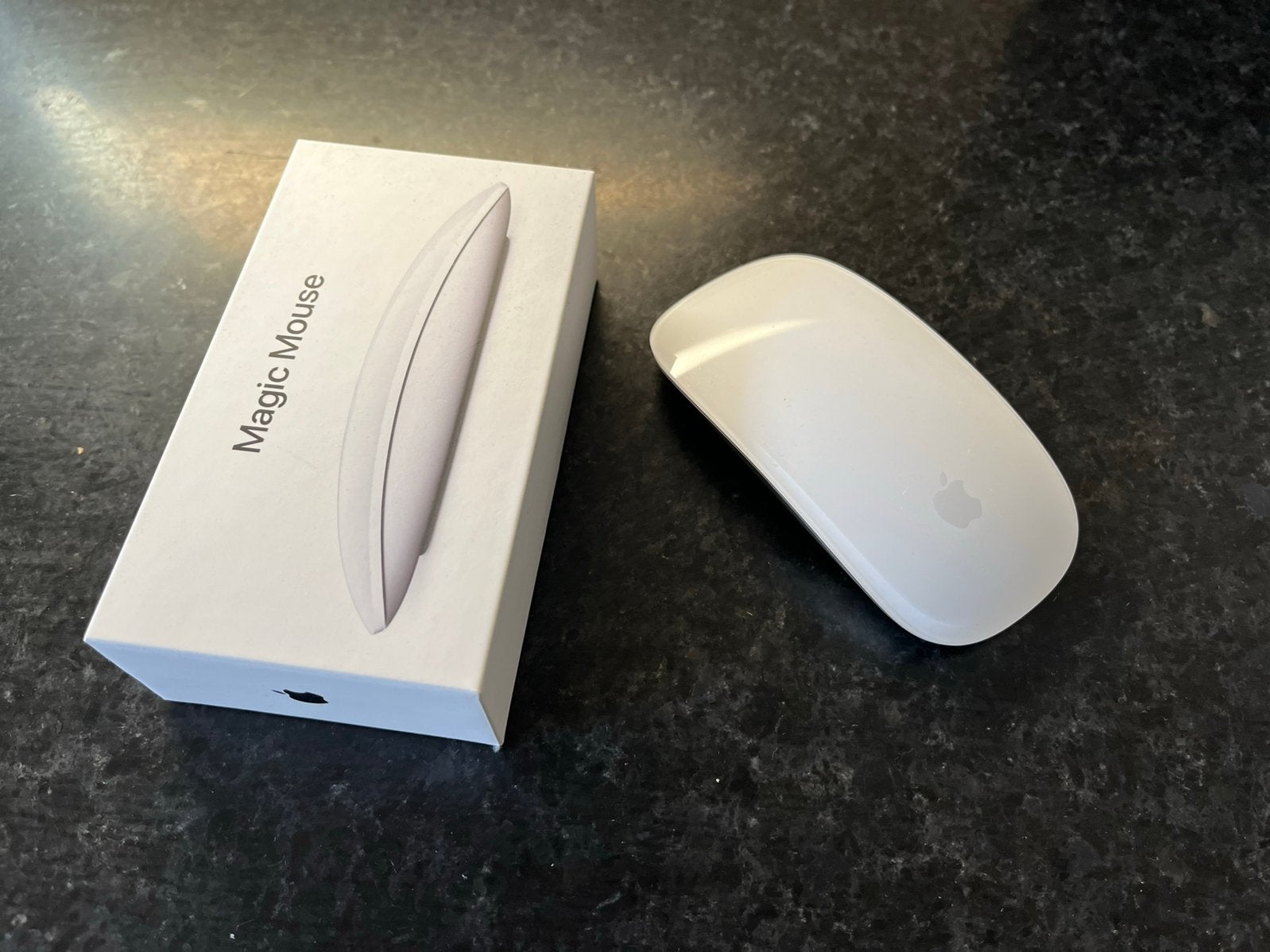 Apple Magic Mouse 2021, Ophalen of Verzenden, Zo goed als nieuw