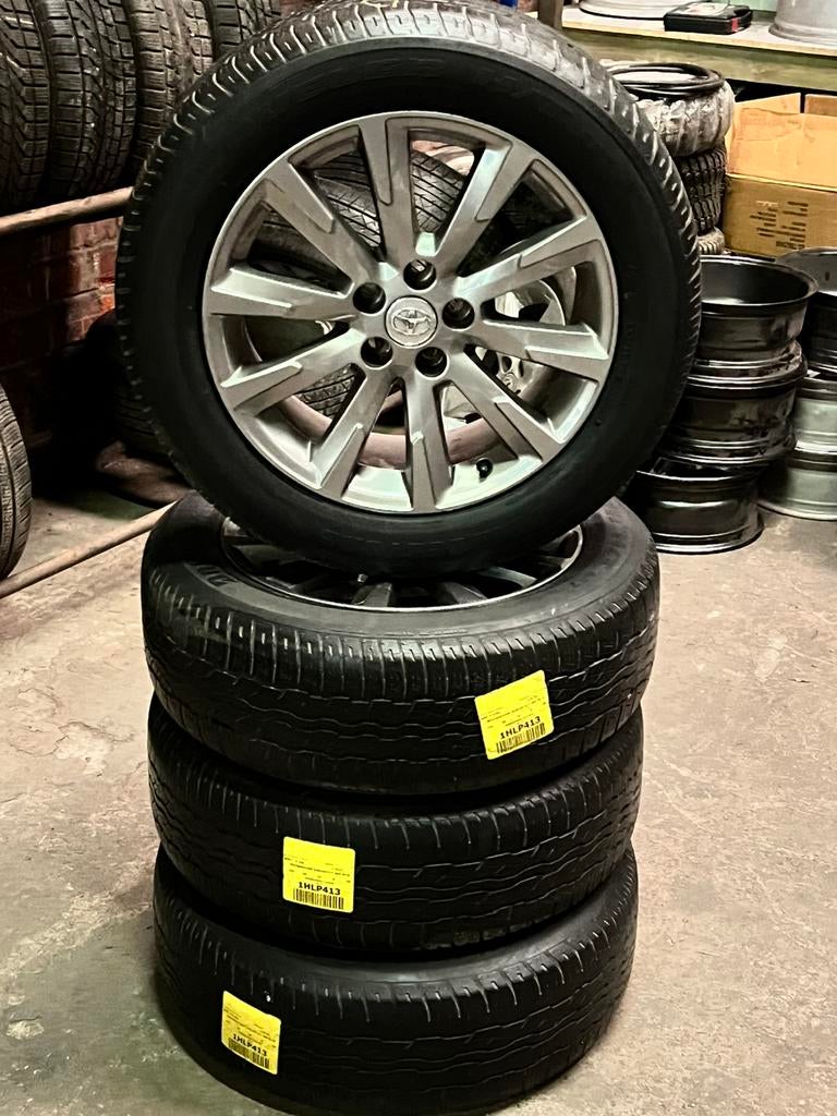 Nieuw wiel en banden, nooit gebruikt, nieuw 235/55 R18, Ophalen, 18 inch, 255 mm, Banden en Velgen