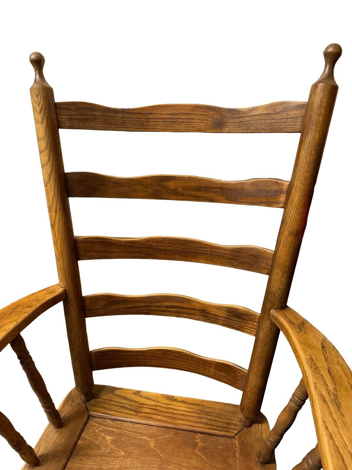 Grand fauteuil vintage en bois – haut dossier ladder-back, Enlèvement
