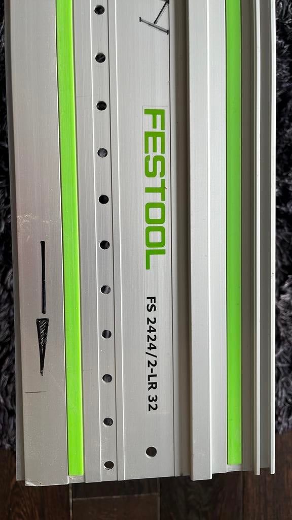 Festool  freeslat 2424 mm voor lr 32, Doe-het-zelf en Bouw, Gereedschap | Freesmachines, Ophalen, Zo goed als nieuw