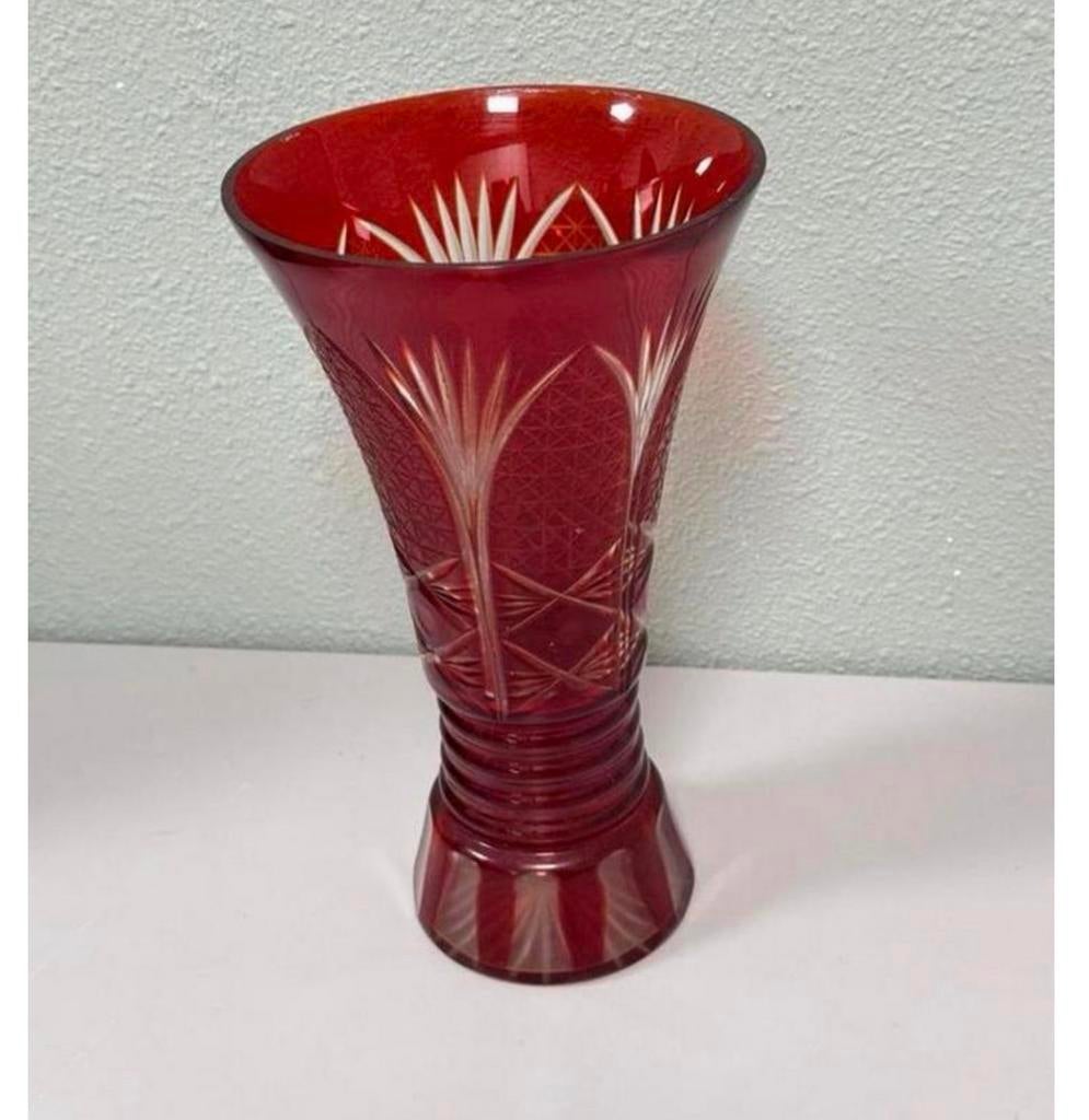 Handgeslepen kristal antieke vaas Boheemse stijl robijnrood, Ophalen of Verzenden
