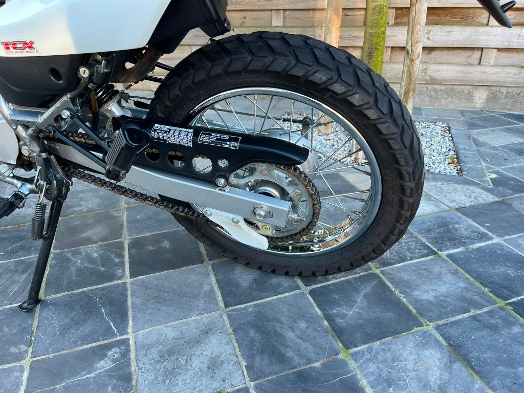 Honda xr 125cc **amper 13800km**topstaat ** 2750euro**, Motoren, Nieuw, Bedrijf, Enduro, 11 kW of minder
