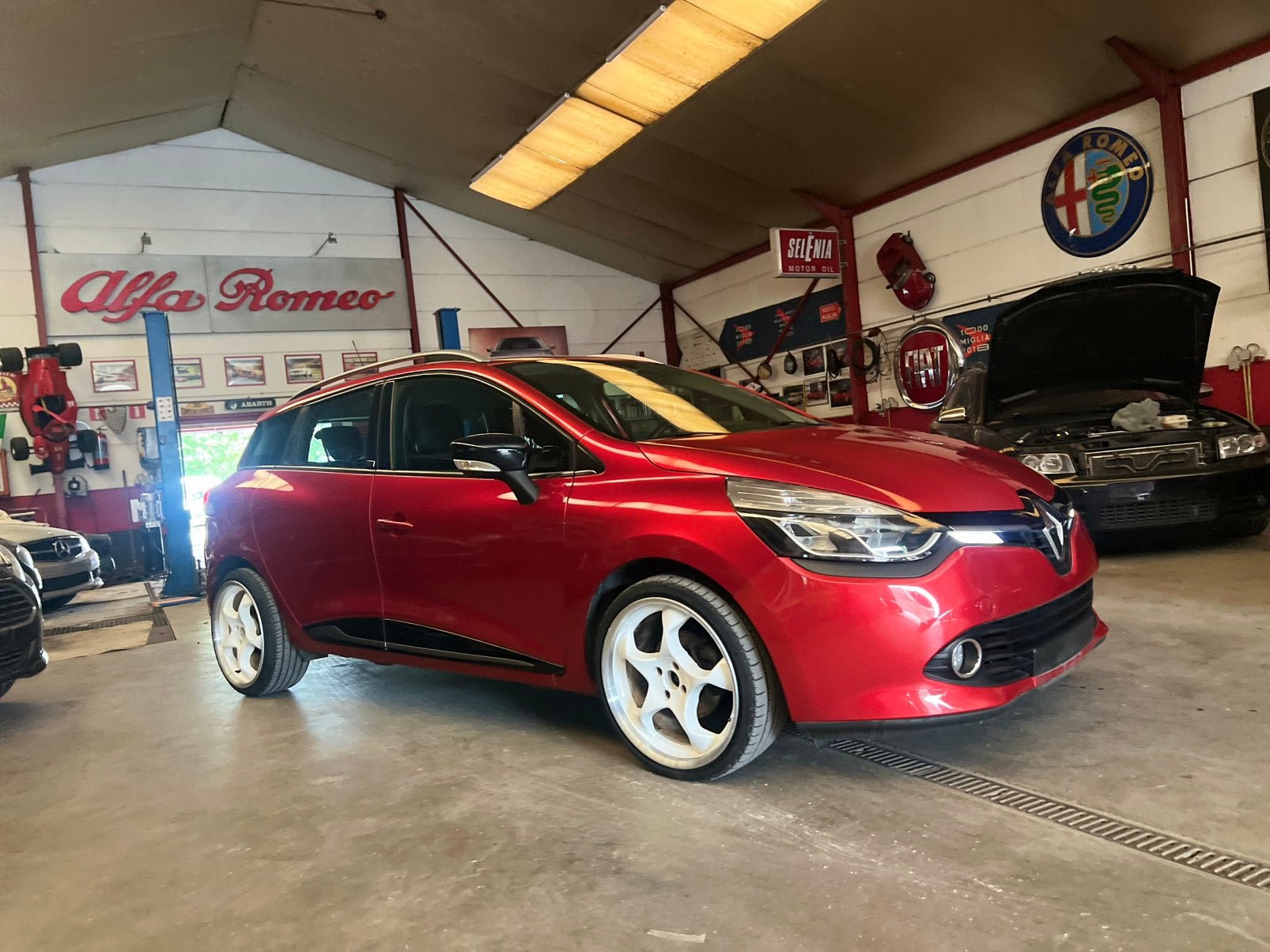 Clio grandtour, Bedrijf, Airconditioning, Clio, Te koop