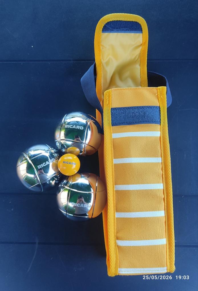 3 boules de pétanque RICARD dans un étui ., Enlèvement ou Envoi, Neuf, Ustensile