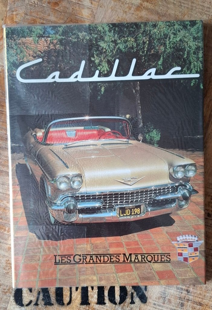 Grand Livre Autos CADILLAC Edition GRÜND (F) NEUF + Cover, Boeken, Auto's | Boeken, Ophalen, Nieuw, Overige merken