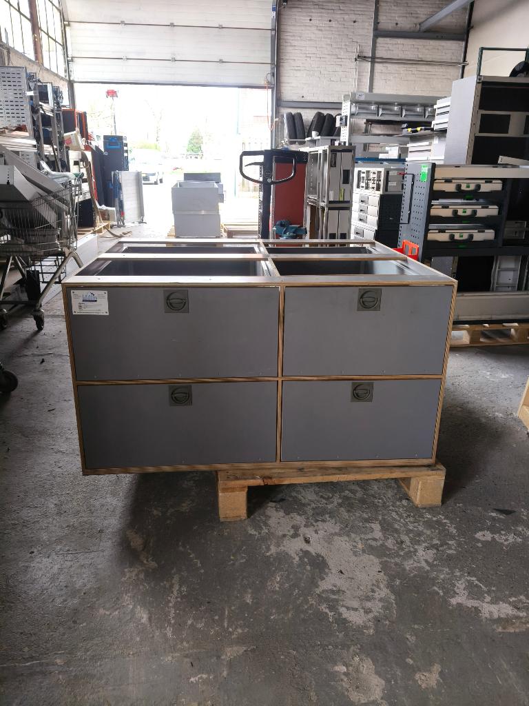 Tiroir de sol (2530) L 142 W 122 H 66 €499, Enlèvement, Comme neuf