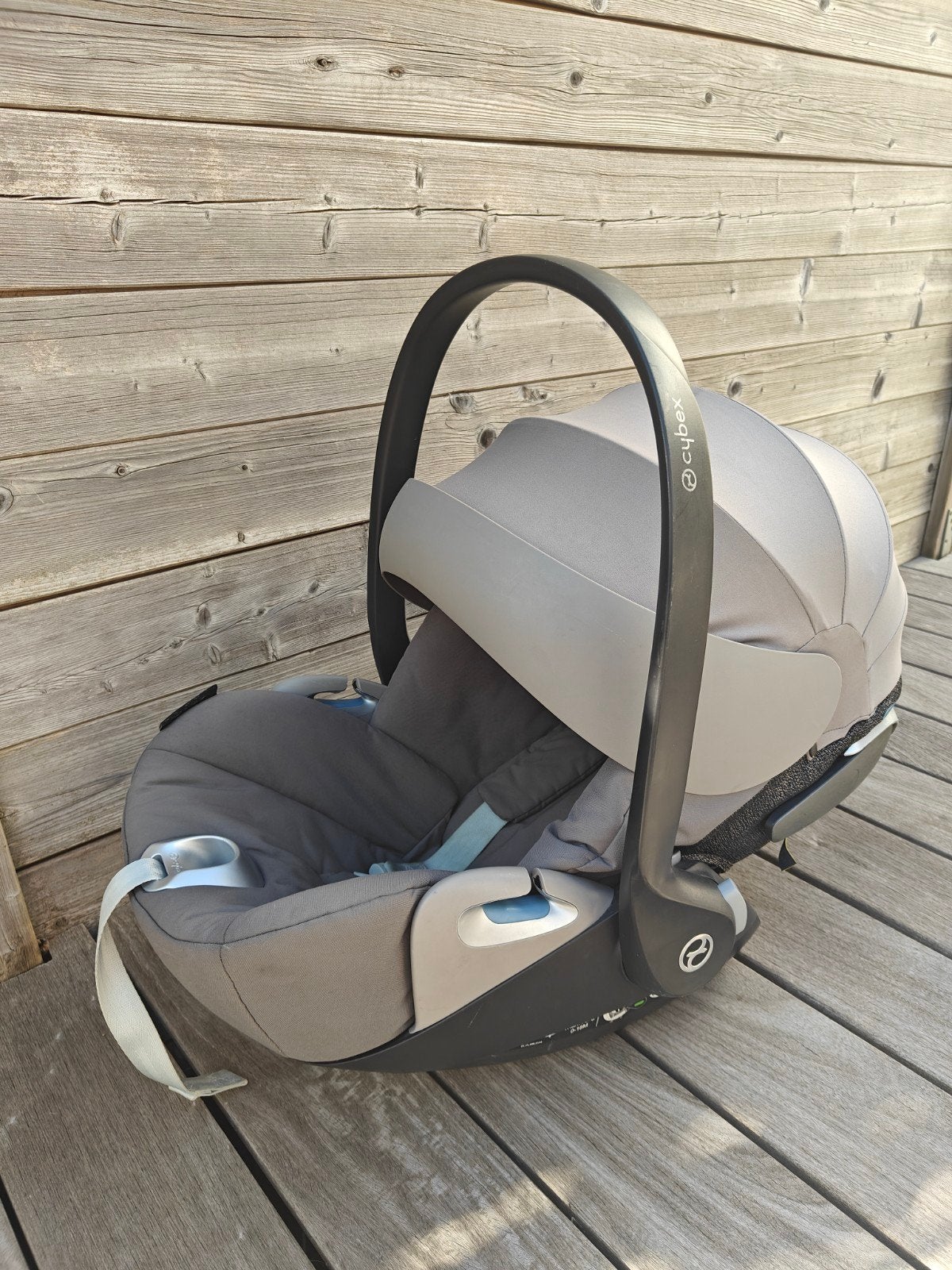 Cybex Cloud Z avec base isofixe (+ protection pluie)