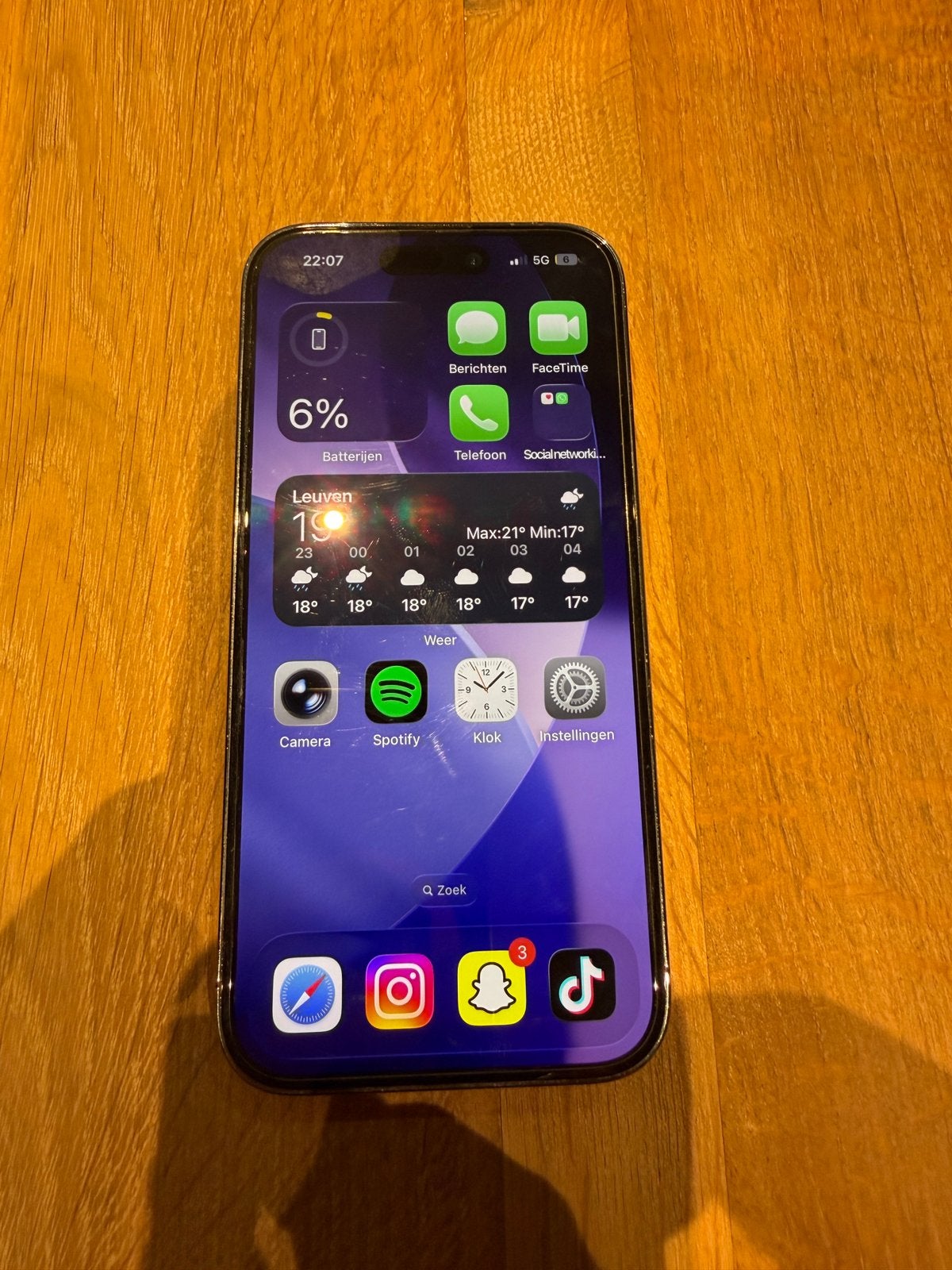 Iphone 14 pro 256gb paars in zeer goed staat, Telecommunicatie, IPhone 14 Pro, Paars, Zo goed als nieuw, Zonder simlock