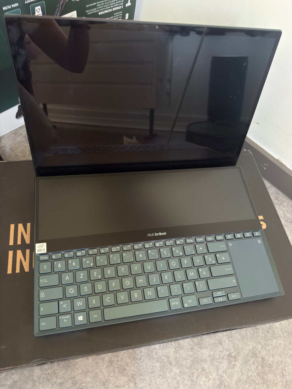ASUS ZenBook Pro Duo UX581, Computers en Software, Ophalen, Zo goed als nieuw, 32 GB, Gaming