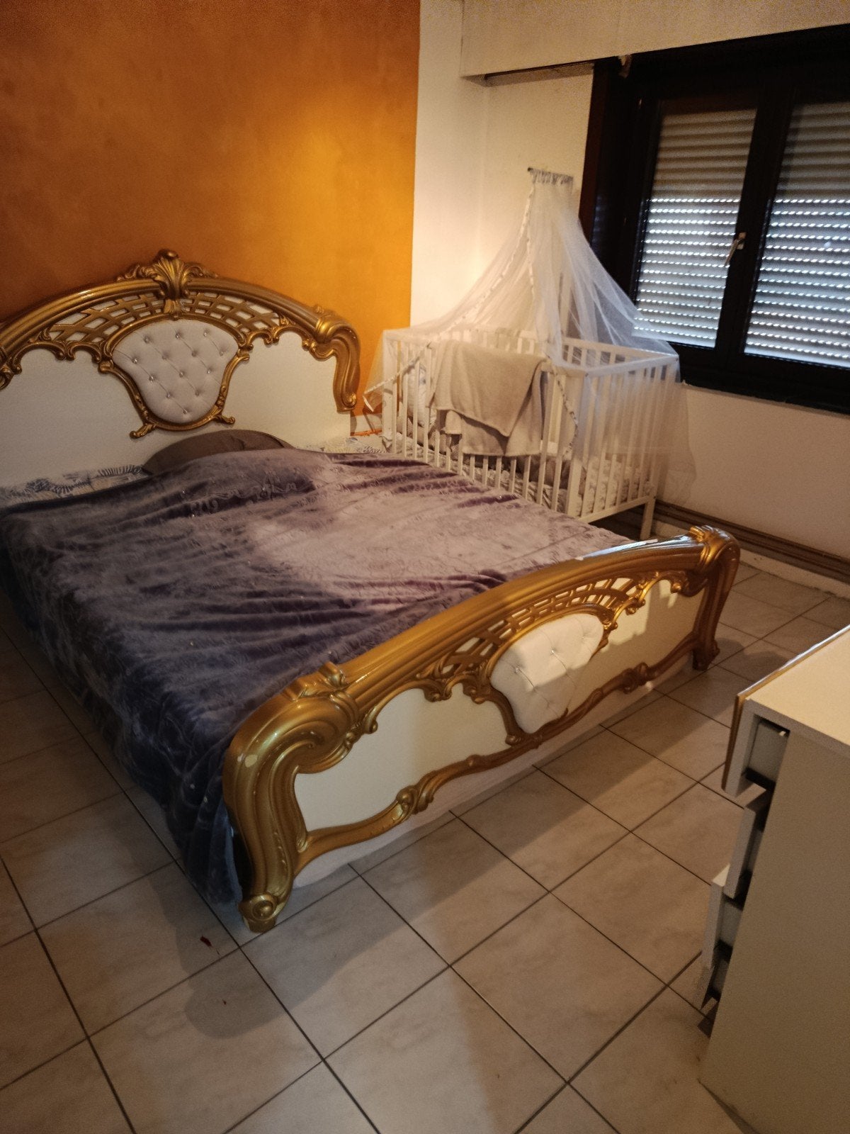 Lit double modèle italien, Maison & Meubles, Enlèvement