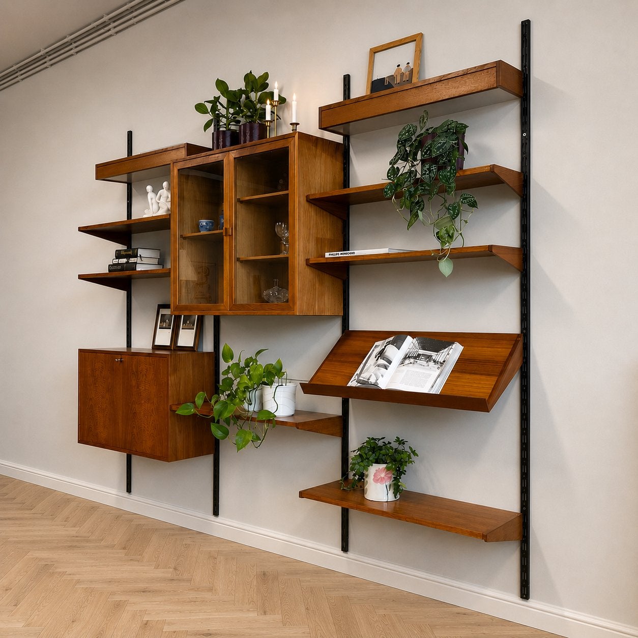 Vintage wandmeubel •Kai Kristiansen - FM Furniture• 1/2, Huis en Inrichting, Ophalen of Verzenden, Gebruikt