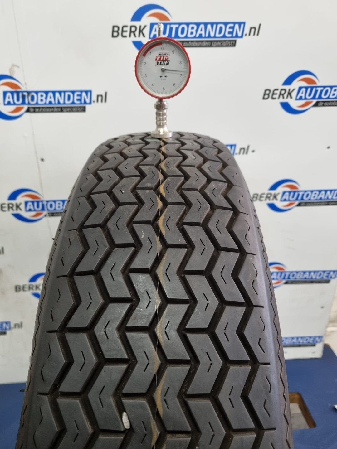 2x Phoenix (Whitewall) 8.20 R15 101H M+S 8.20R15 (prijs = 2, Auto-onderdelen, Banden en Velgen, Overige, Gebruikt, 15 inch, -
