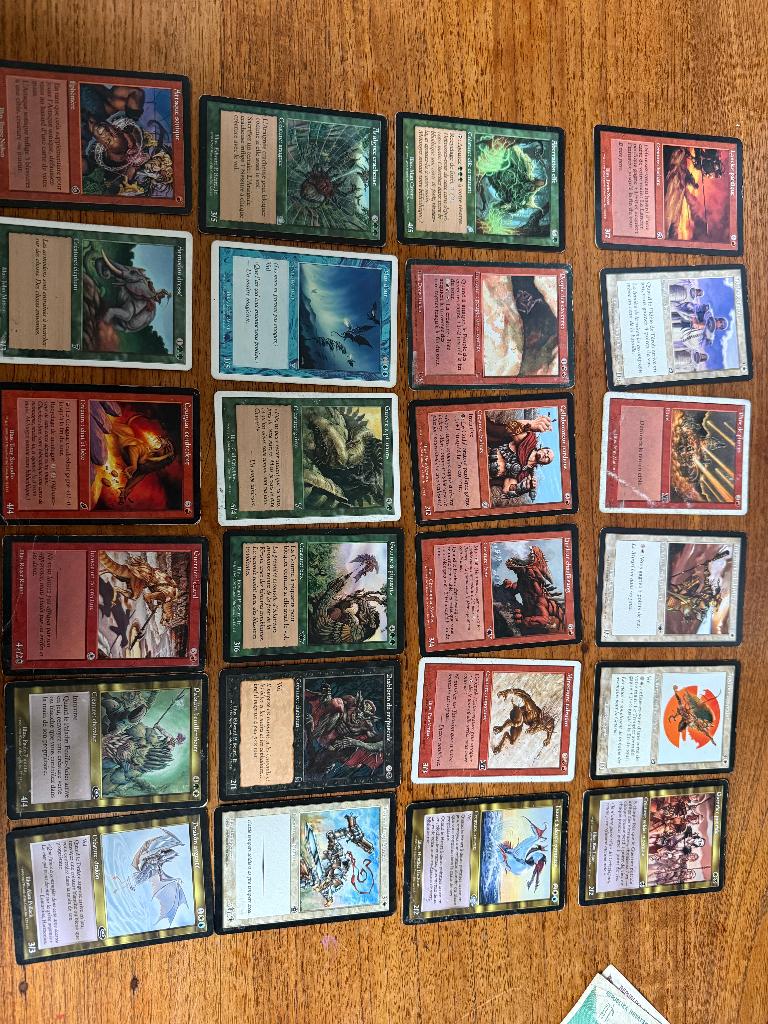 Lot de 102 cartes Magic anciennes (old frame) en français, Enlèvement ou Envoi, Utilisé, Carte(s) à jouer
