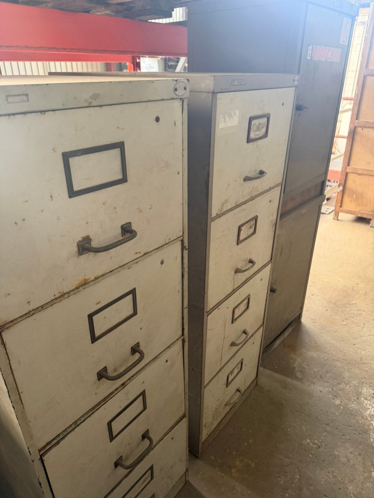 Bonjour vendre 3 armoires metaliques 450€ les 3, Enlèvement ou Envoi, Comme neuf