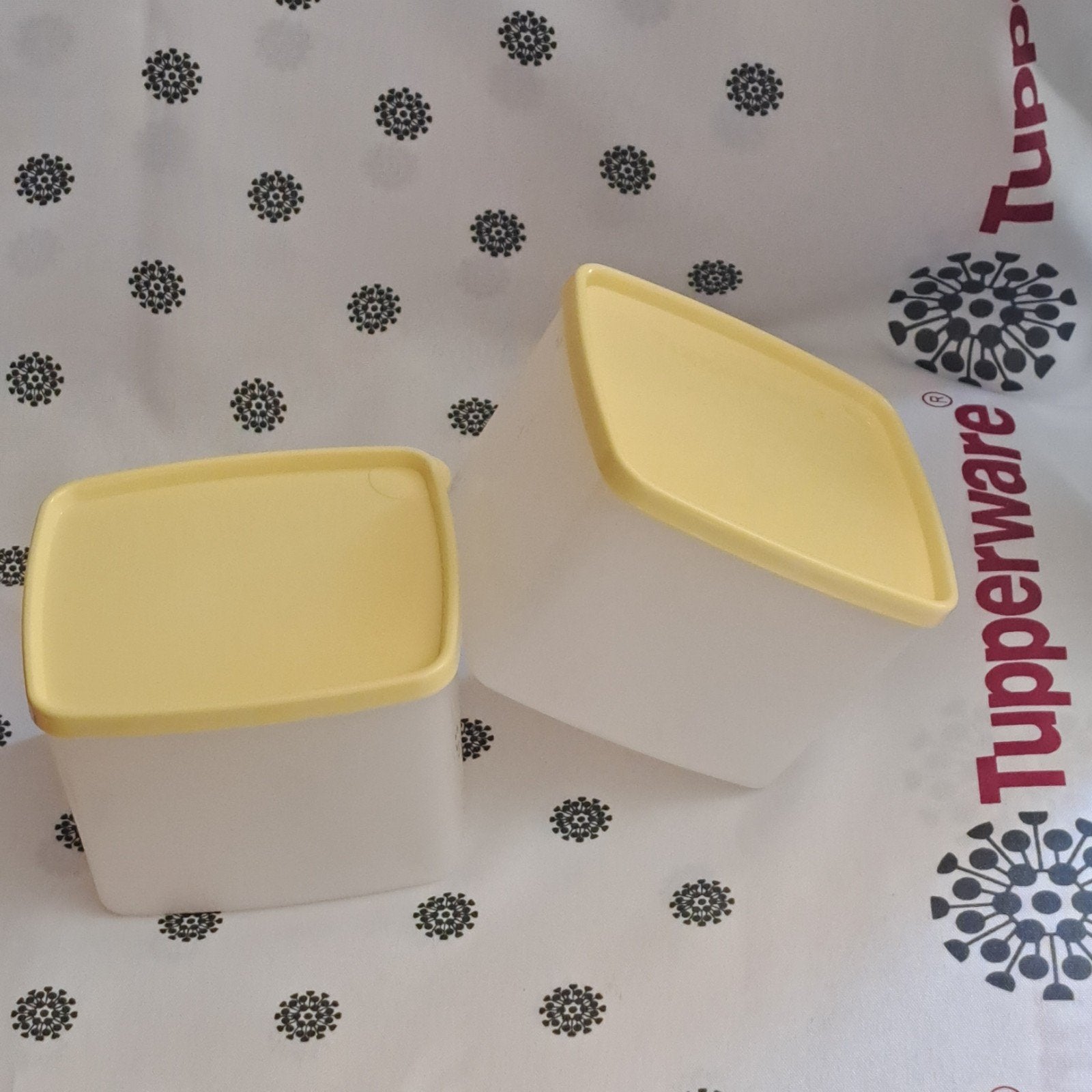 Tupperware nieuwe diepvriesdoos 800 ml, Huis en Inrichting, Keuken | Tupperware, Ophalen of Verzenden, Geel