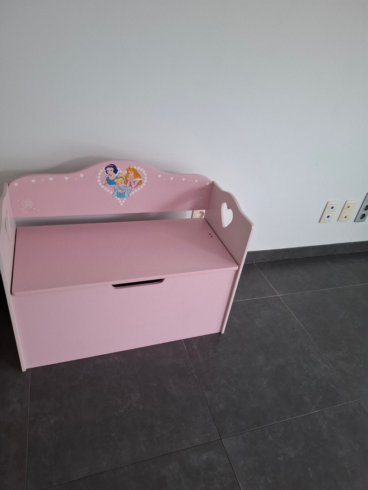 Bankje / opberg disney, Ophalen