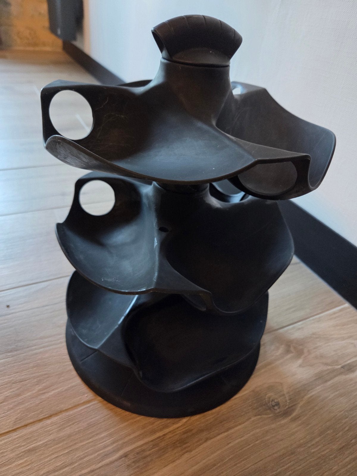 Modern wijnrek voor maximaal 9 flessen, 50 – 75, Synthétique, Enlèvement, 5 à 15 bouteilles