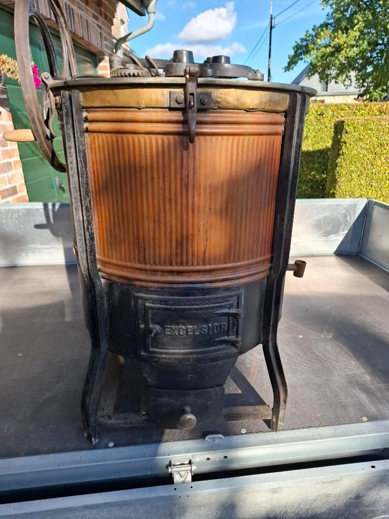 Ancienne machine à laver, Enlèvement