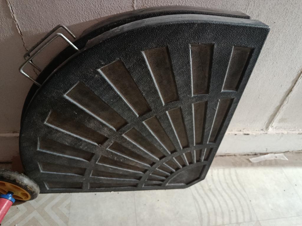 parasols (poids), Enlèvement, Comme neuf, Moins de 1 mètre, Base de parasol