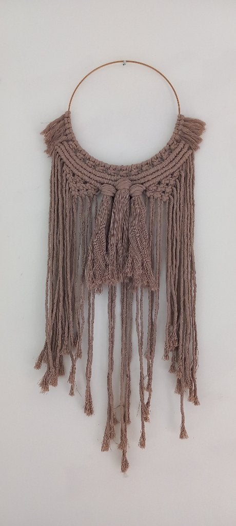 Handgemaakte macramé wallhanging, Huis en Inrichting, Woonaccessoires | Wanddecoraties, Ophalen, Eigen ontwerp, Zo goed als nieuw