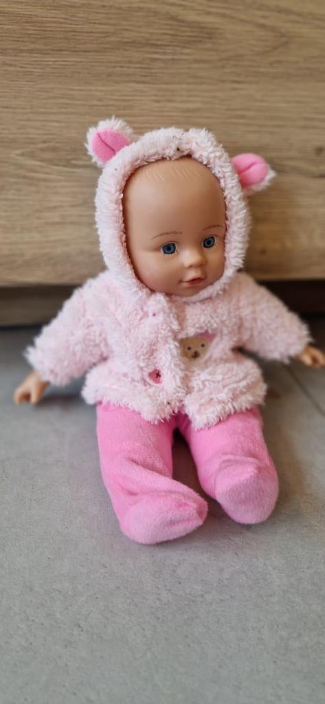 Jouets pour poupées divers, Enlèvement