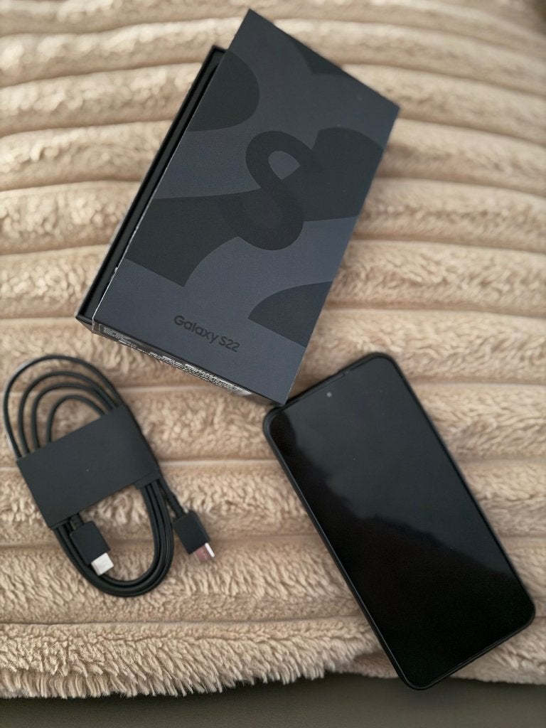 Samsung S22, Télécoms, Téléphonie mobile | Samsung, Comme neuf, Enlèvement, Galaxy S22, Noir