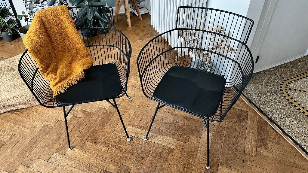 2 Chaises  Sklum/  2 Sklum stoelen, Huis en Inrichting, Stoelen, Ophalen, Twee, Zwart, Zo goed als nieuw