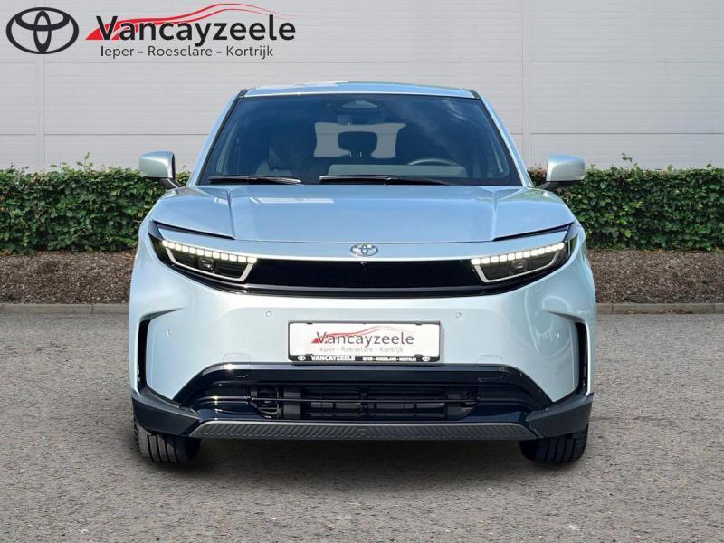 Toyota Urban Cruiser Executive+cam+gps+sens V+A, Automaat, Overige kleuren, 128 kW, Elektrisch