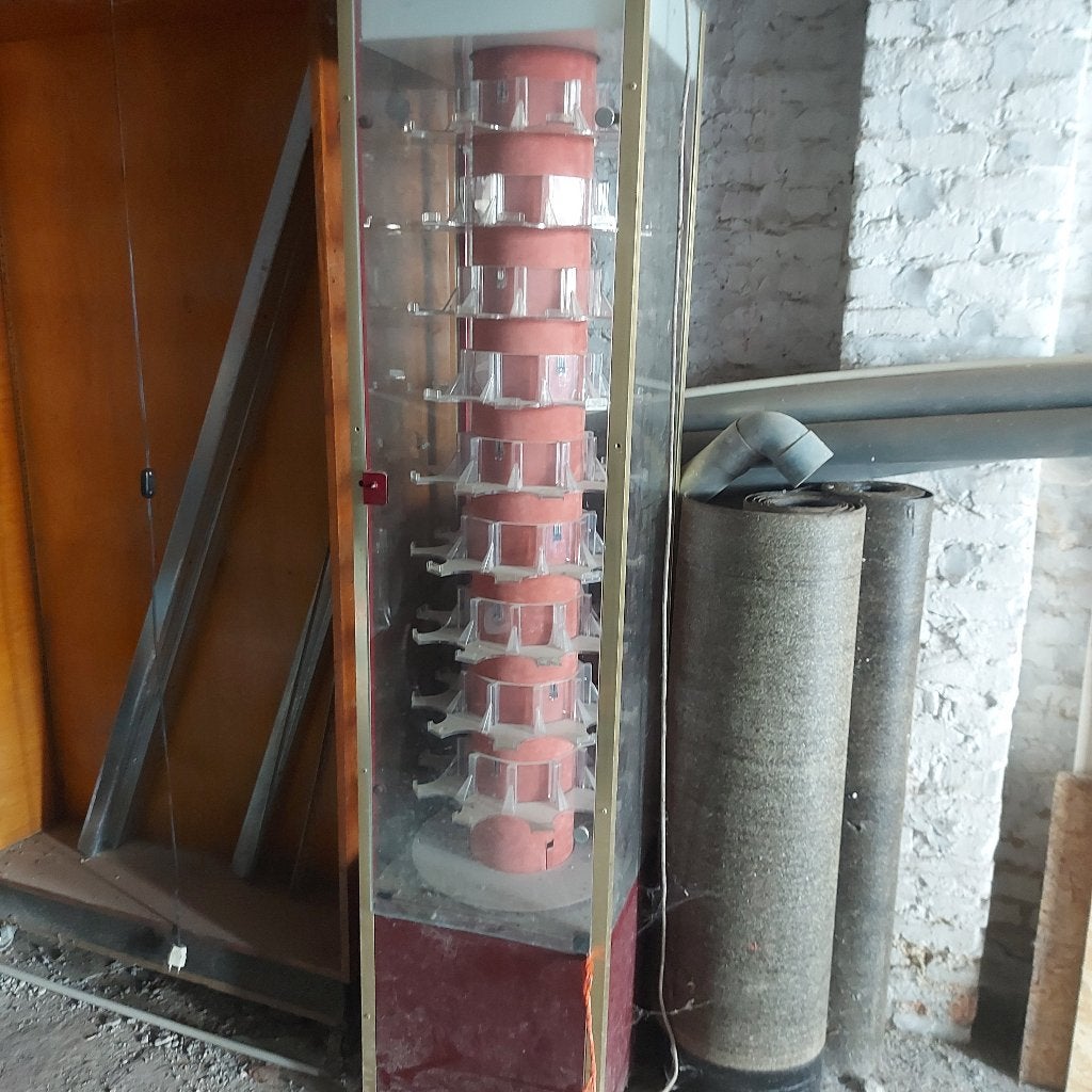 Vitrine, 25 à 50 cm, Avec porte(s), Verre, Enlèvement
