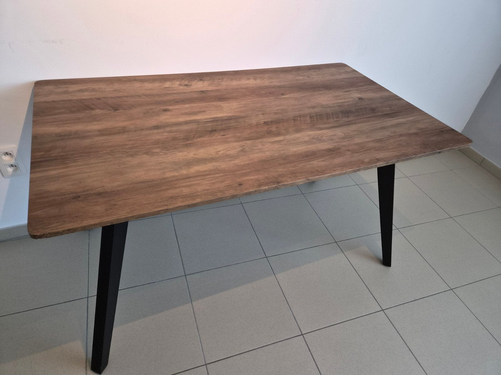 tafel, Ophalen, Zo goed als nieuw