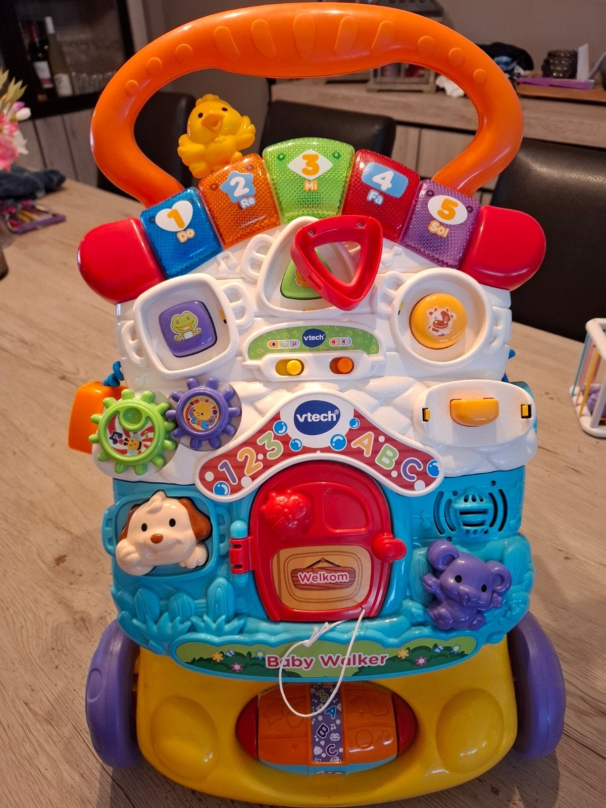Loopwagen Vtech, Ophalen