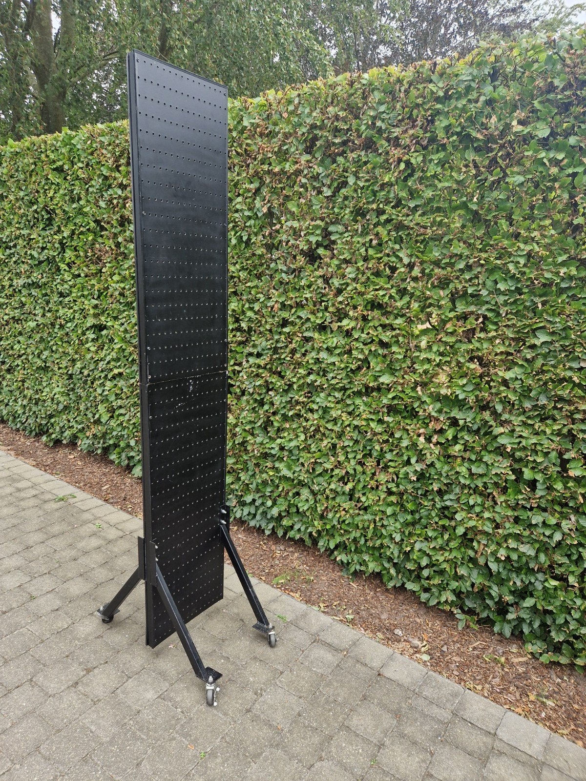 Gaatjesbord / Pegboard op wielen, ideaal voor beurzen, Ophalen
