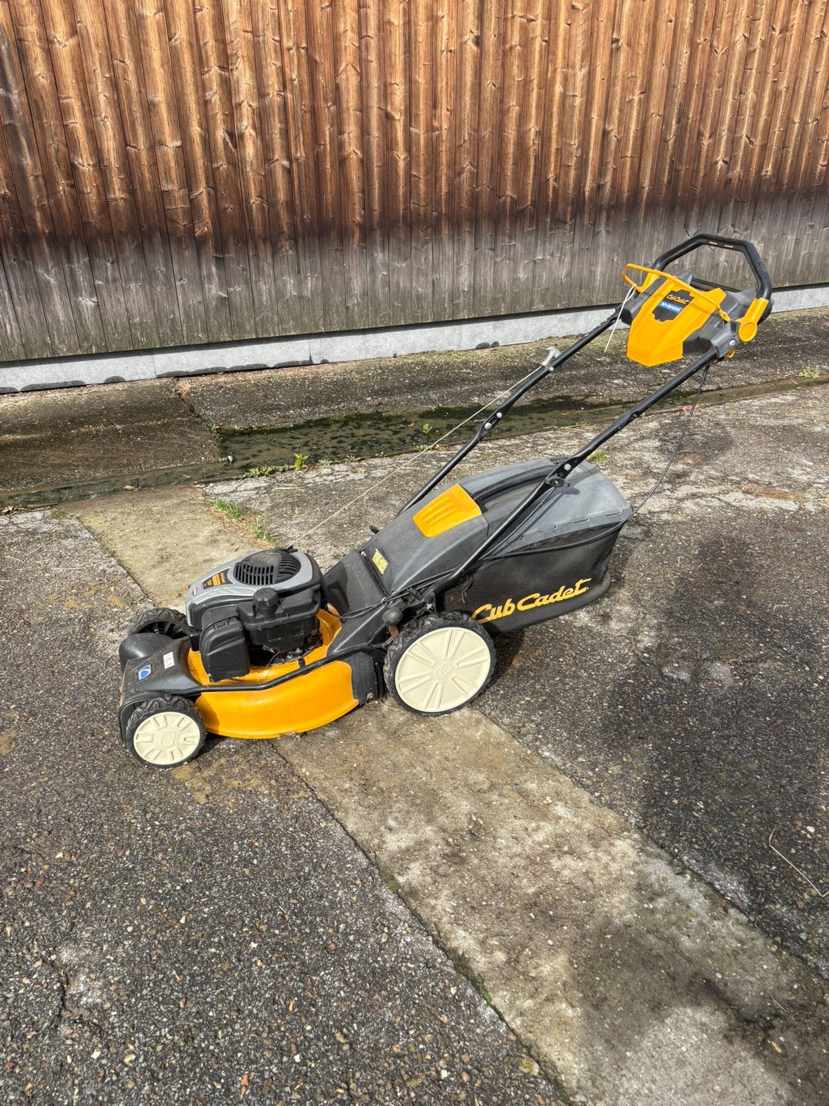 Cub Cadet MySpeed benzinegrasmaaier – zelftrekkend, Tuin en Terras, Ophalen, Cirkelmaaier, Gebruikt, Benzine-grasmaaier