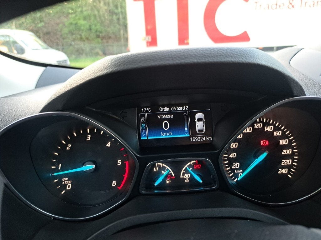 ford kuga, Autos, Cuir et Alcantara, 6 portes, Euro 6, Boîte manuelle