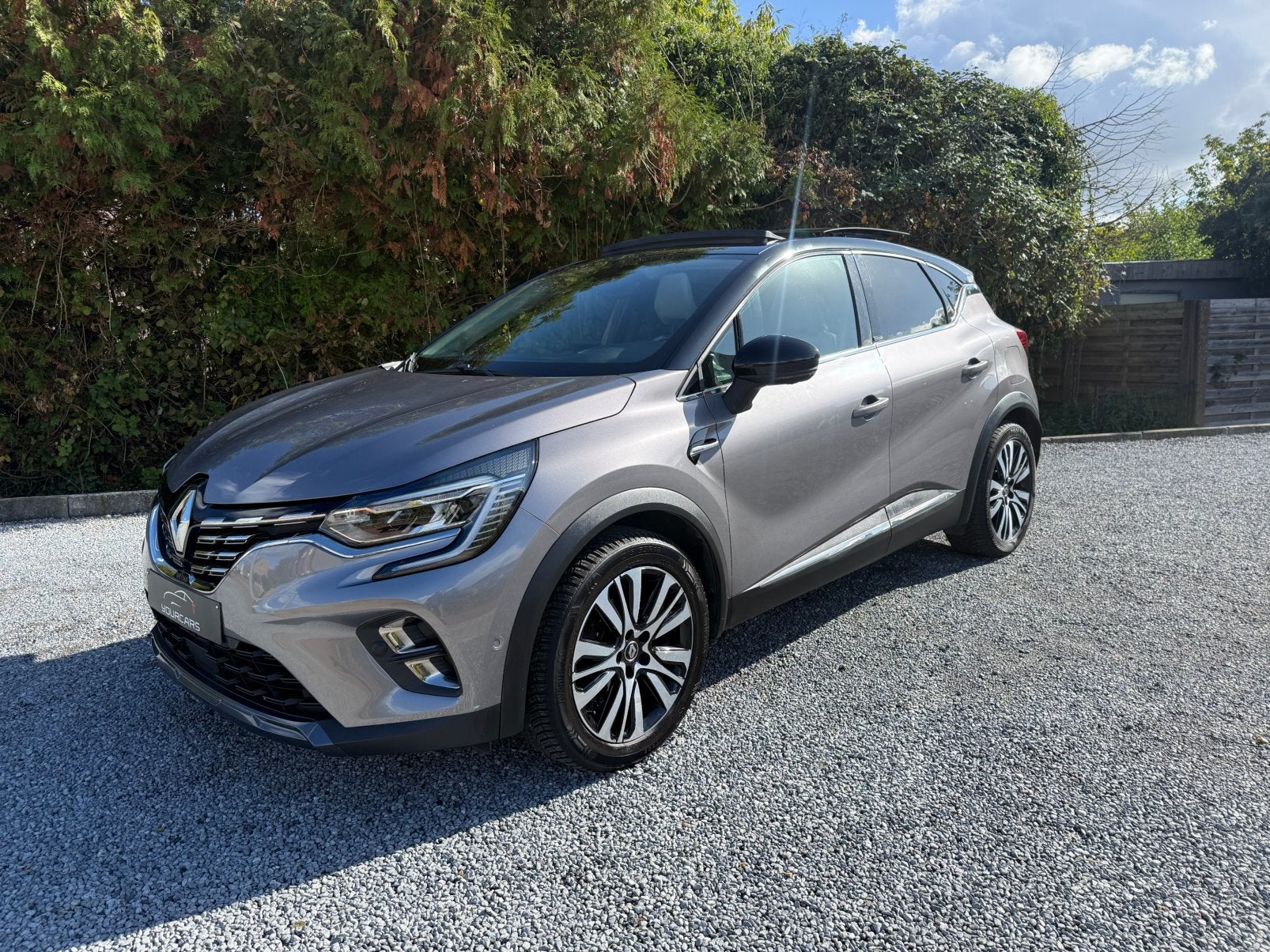 Renault Captur 1.33 TCe MHEV * INITIALE PARIS * FULL OPTIONS, Autos, Cuir, Argent ou Gris, Achat, Entreprise