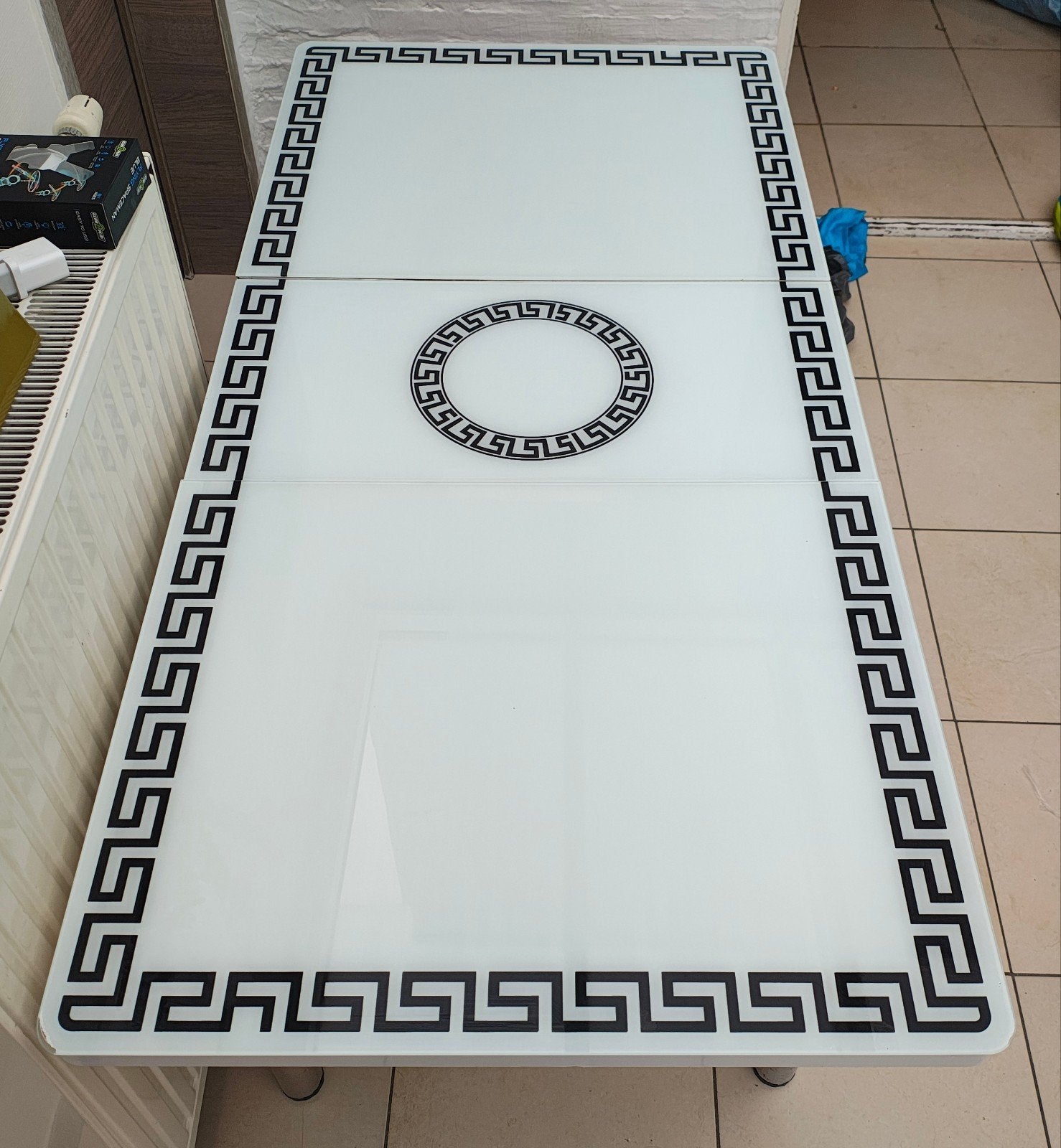 Eettafel moderne in goede staat 120€, Maison & Meubles, 150 à 200 cm, Cinq personnes ou plus, Verre, Enlèvement