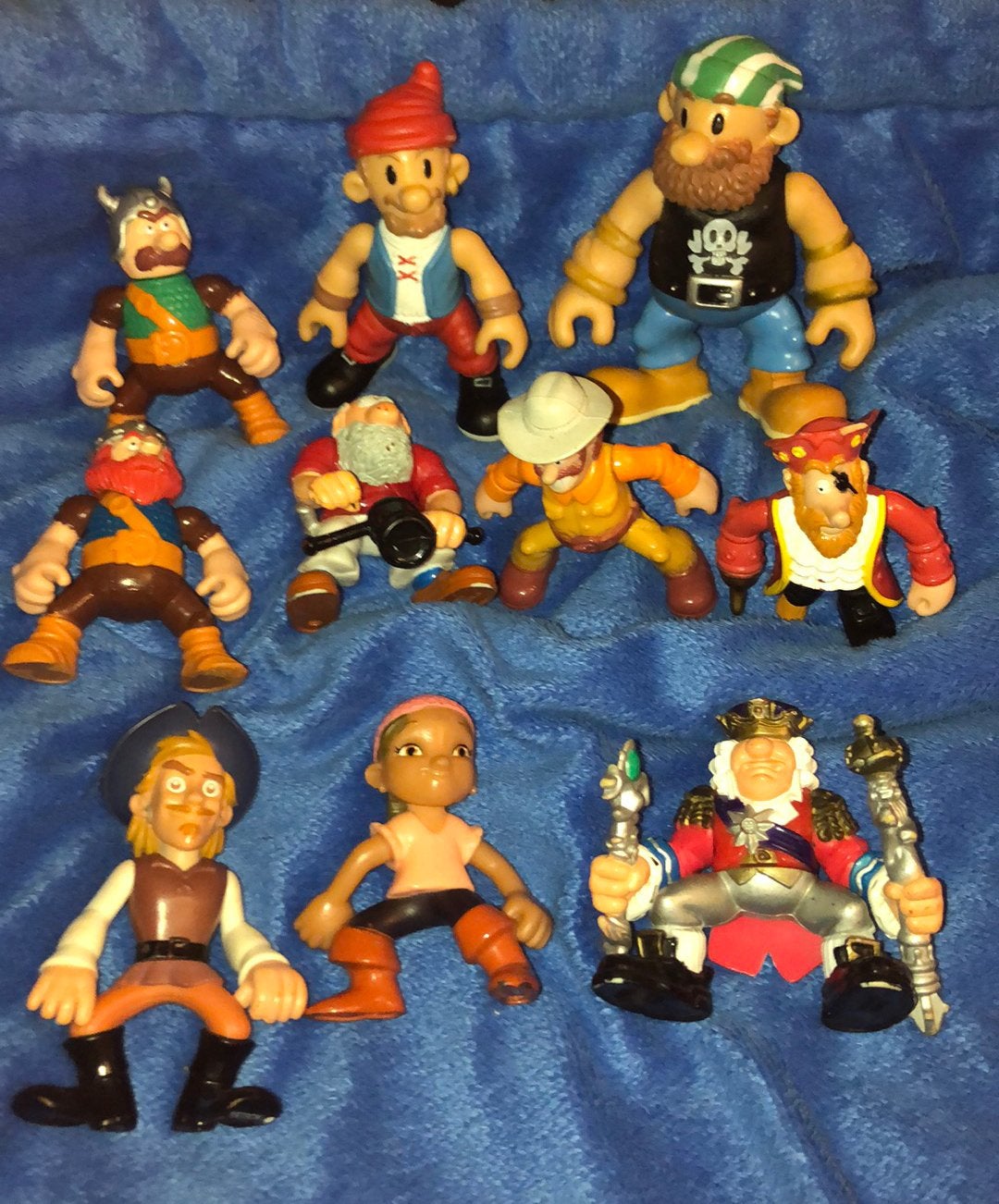 Figurines