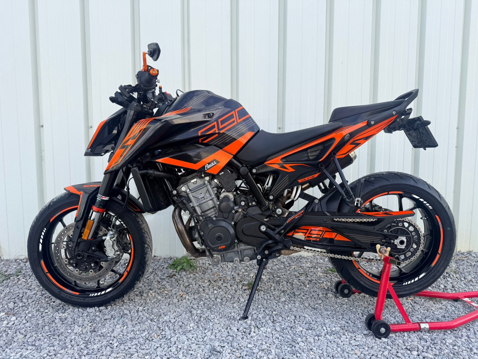 KTM Duke 890 2022, Permis Moto A, Entreprise, Plus de 35 kW, 2 cylindres