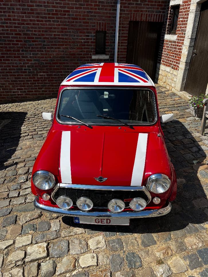 Mini Red Hot 1989, Autos, Rouge, Achat, Boîte manuelle, 620 kg